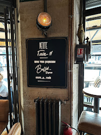 Photos du propriétaire du Restaurant L' Industrie Café à Paris - n°4