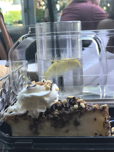 Restaurant «The Cheesecake Factory», reviews and photos, 15301 Ventura Blvd, Sherman Oaks, CA 91403, USA