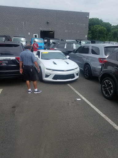 Chrysler Dealer «Dulles Motorcars», reviews and photos, 107 Catoctin Cir SE, Leesburg, VA 20175, USA