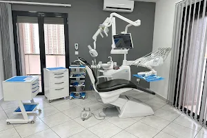 Cabinet dentaire spécialisé Dr Beddiar Nabil image
