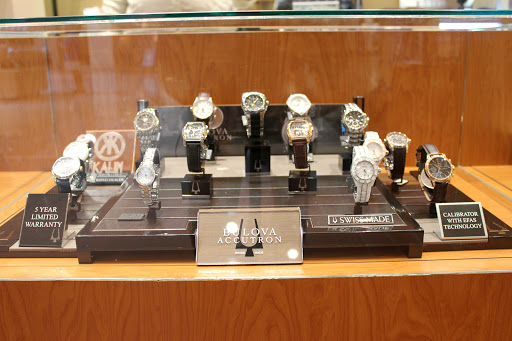 Jewelry Repair Service «Fast-Fix Jewelry & Watch Repairs», reviews and photos, 4300 Meadows Ln # 133, Las Vegas, NV 89107, USA