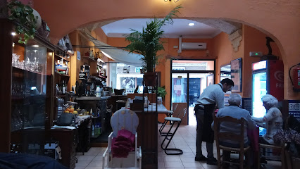 Restaurante La Criolla - Carrer Botigues, 15, 46800 Xàtiva, Valencia, Spain