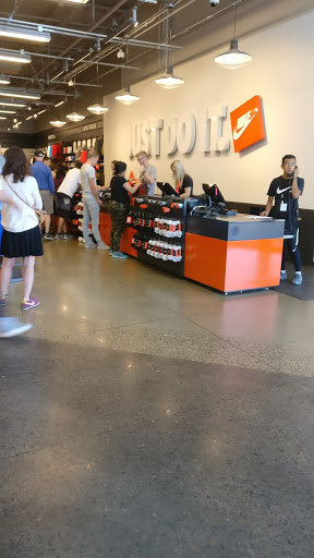 Sporting Goods Store «Nike Factory Store», reviews and photos, 1001 N Arney Rd #810, Woodburn, OR 97071, USA