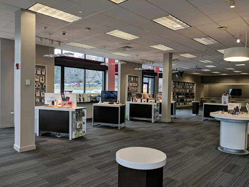 Cell Phone Store «Verizon», reviews and photos, 355 N Central Ave, Hartsdale, NY 10530, USA
