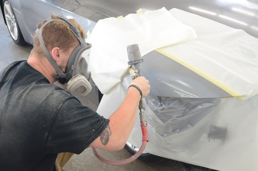 Auto Body Shop «Waln Repair & Collision Center», reviews and photos, 21 Williams Blvd, Fairfax, IA 52228, USA