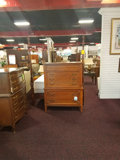 Thrift Store «The Salvation Army Family Store & Donation Center», reviews and photos