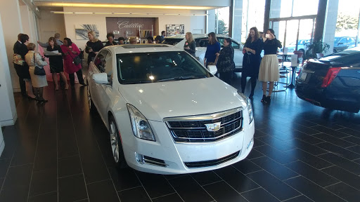 Cadillac Dealer «Crestmont Cadillac», reviews and photos, 26000 Chagrin Blvd, Beachwood, OH 44122, USA