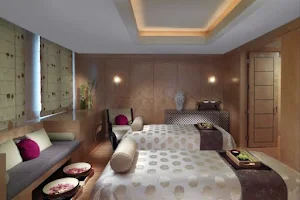 Get Gorgeous Spa-Massage Spa In Mayur Vihar Delhi image