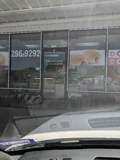 Donut Shop «Donut Palace», reviews and photos, 106 N Cedar Ridge Dr, Duncanville, TX 75116, USA