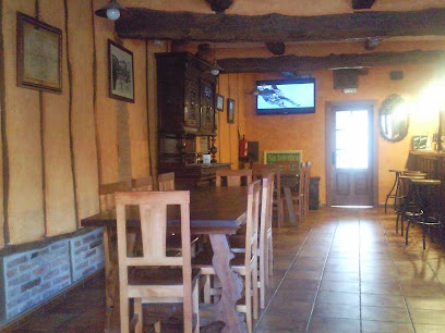 Bar  El Auténtico  - Pl. Vieja, 22, 34100 Saldaña, Palencia, Spain