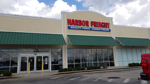 Hardware Store «Harbor Freight Tools», reviews and photos, 1317 E Osceola Pkwy, Kissimmee, FL 34744, USA