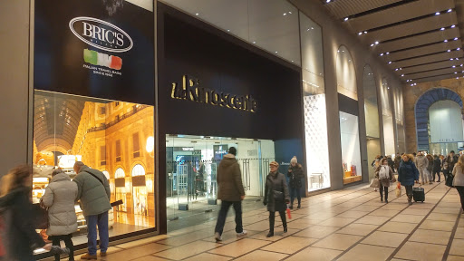 Stores to buy children's watches Milan