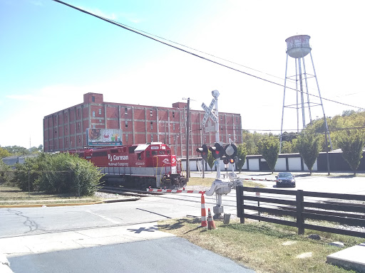 Live Music Venue «The Burl», reviews and photos, 375 Thompson Rd, Lexington, KY 40508, USA