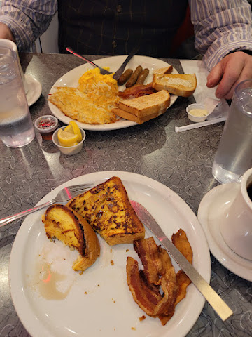 RedEye Diner by null