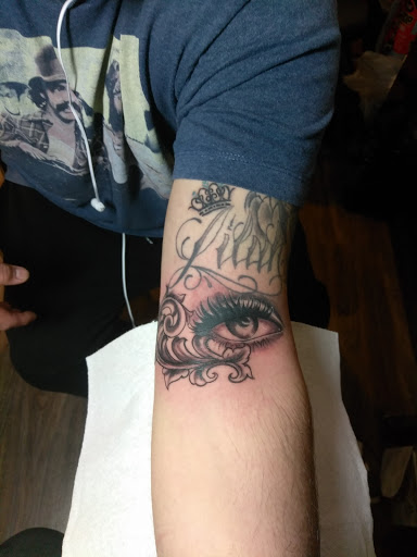 Tattoo Shop «Orange County Tattoo Shop | Illuminati Tattoo», reviews and photos, 165 N Raymond Ave, Fullerton, CA 92831, USA