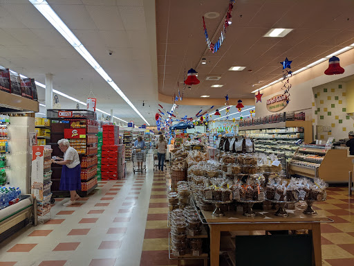 Grocery Store «Market Basket», reviews and photos, 352 W Center St, West Bridgewater, MA 02378, USA