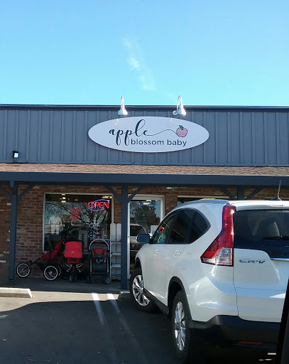 Apple Blossom Baby, 1372 Longfellow Ave, Chico, CA 95926, USA, 