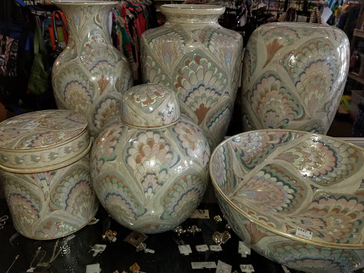 Thrift Store «New Age Thrift Store», reviews and photos, 1734 NE 163rd St, North Miami Beach, FL 33162, USA