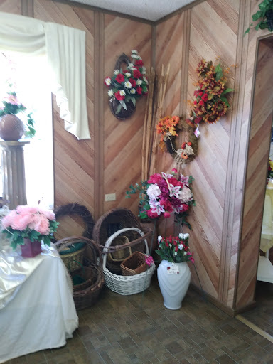 Florist «The House of Flowers», reviews and photos, 821 Berkley Rd, Auburndale, FL 33823, USA