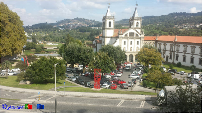 Parkplatz an der Kirche