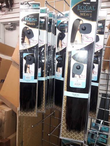 Beauty Supply Store «Gold 7 Beauty Supply (Oak Cliff)», reviews and photos, 4344 S Hampton Rd, Dallas, TX 75232, USA