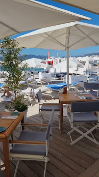 Atmosphère du Restaurant français La Plage du Martinez à Cannes - n°5