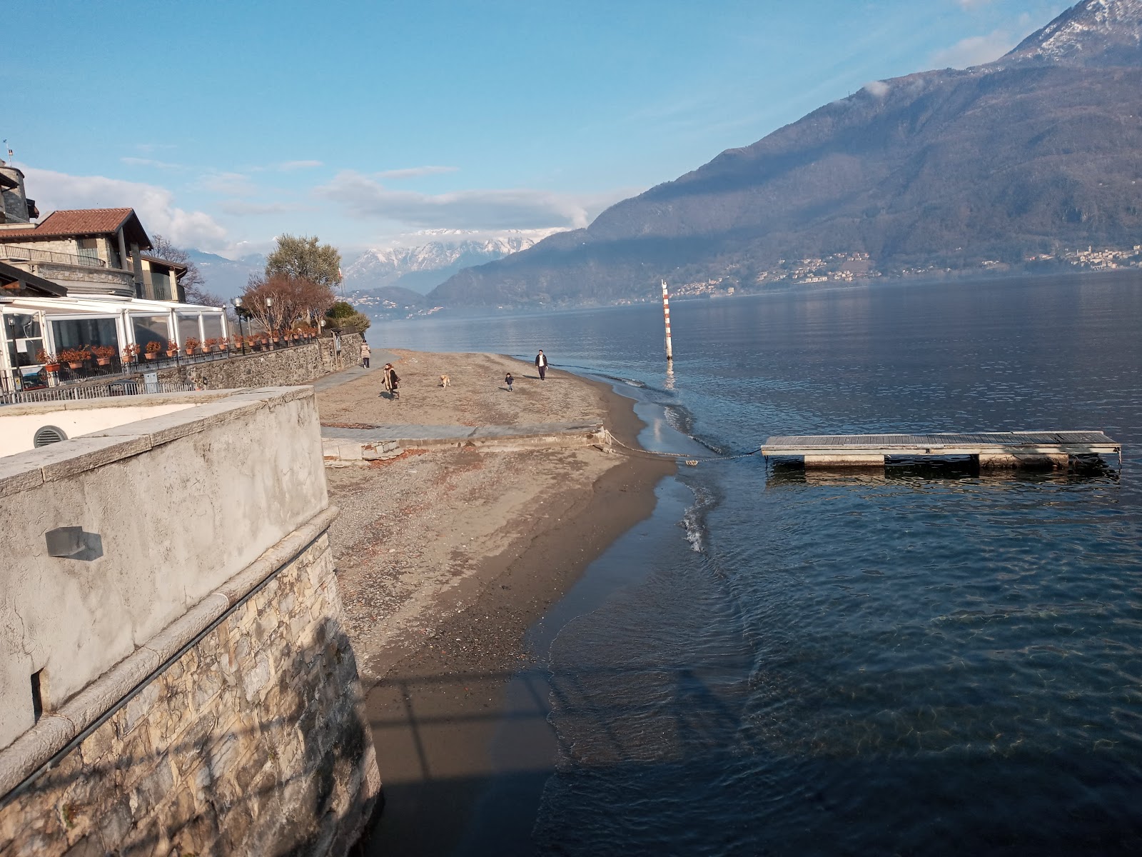 Foto av Spiaggia di San Vito och dess vackra landskap