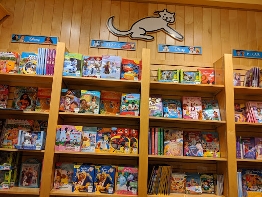 Book Store «Barnes & Noble Booksellers», reviews and photos, 1739 Olentangy River Rd, Columbus, OH 43212, USA