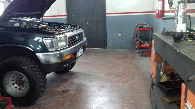 Electricidad Y Electronica Automotriz - Electricista