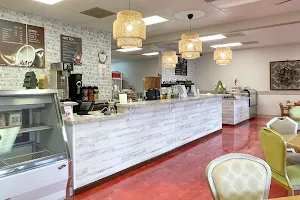 Cremesh Coffee and Bakery image
