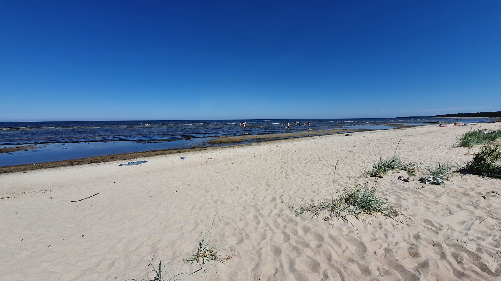 Upesgriva beach'in fotoğrafı çok temiz temizlik seviyesi ile