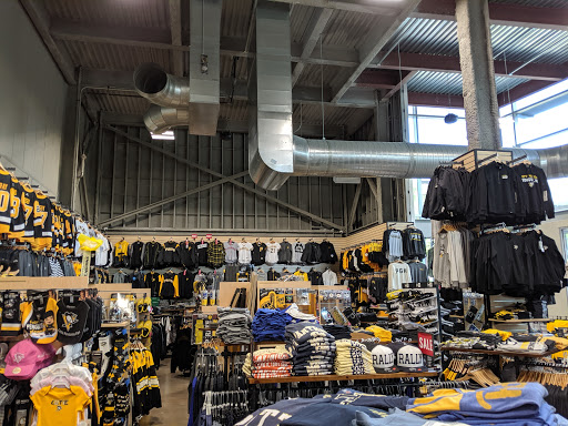 Sportswear Store «Rally House North Shore», reviews and photos, 684 W General Robinson St, Pittsburgh, PA 15212, USA