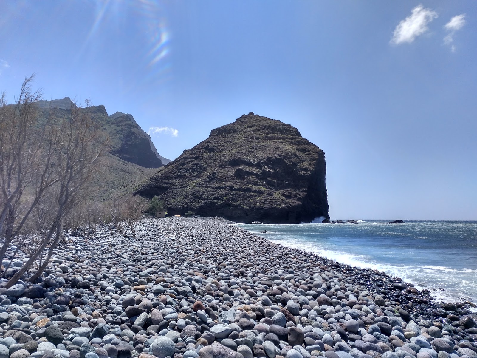Photo de Playa de La Aldea avec roches de surface