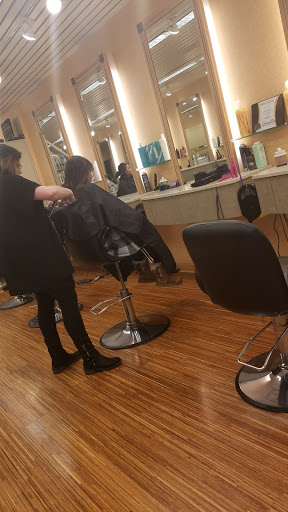 Hair Salon «Regis Salon», reviews and photos, 2825 S Glenstone Ave #222, Springfield, MO 65804, USA