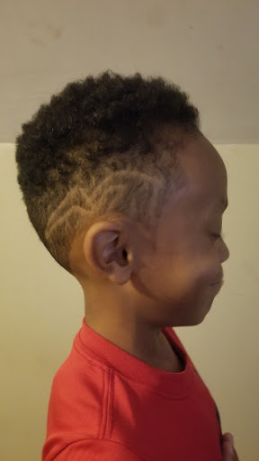 Barber Shop «First & 10 Barber Shop», reviews and photos, 576 Torrence Ave, Calumet City, IL 60409, USA