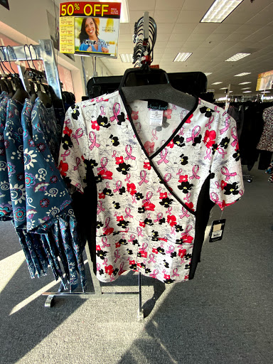 Uniform Store «Scrub Pro Uniforms & Gallo Clothing», reviews and photos, 78 Mountain Rd, Glen Burnie, MD 21060, USA