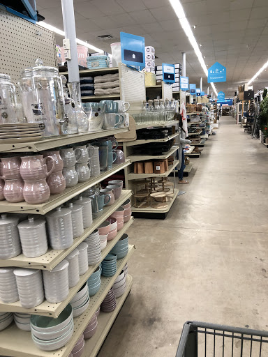 Home Goods Store «At Home», reviews and photos, 3900 Troup Hwy, Tyler, TX 75703, USA