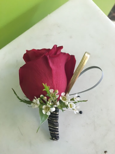 Florist «Sweet William & Thyme», reviews and photos, 19 E Railroad Ave, Jamesburg, NJ 08831, USA