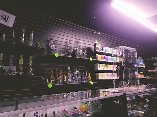 Tobacco Shop «How High Smoke Shop», reviews and photos, 11030 Bissonnet St, Houston, TX 77099, USA