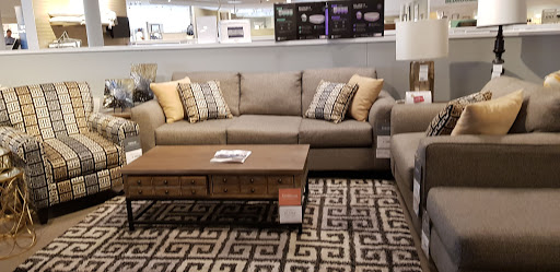 Furniture Store «Art Van Furniture - Ann Arbor», reviews and photos, 425 E Eisenhower Pkwy, Ann Arbor, MI 48108, USA