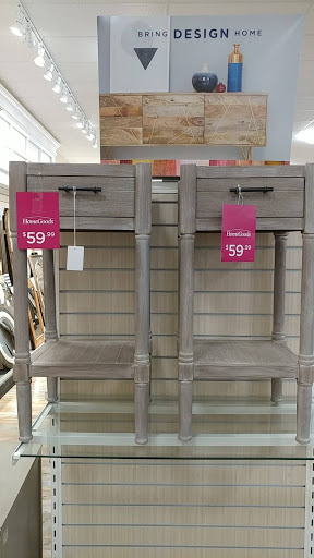 Home Goods Store «HomeGoods», reviews and photos, 7350 NE Butler St, Hillsboro, OR 97124, USA
