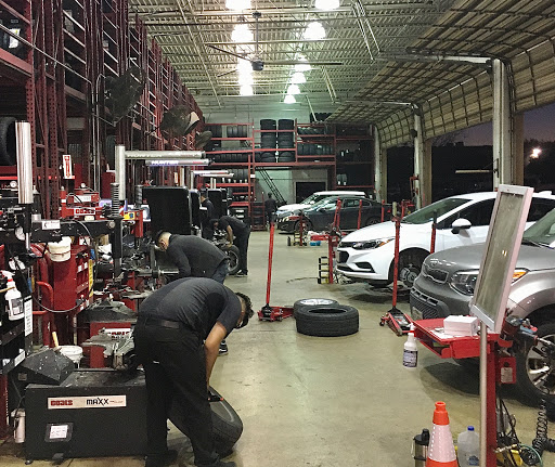 Tire Shop «Discount Tire», reviews and photos, 6616 Northwest Hwy, Dallas, TX 75231, USA