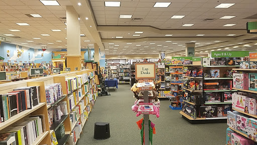 Book Store «Barnes & Noble», reviews and photos, 11500 Financial Centre Pkwy, Little Rock, AR 72211, USA