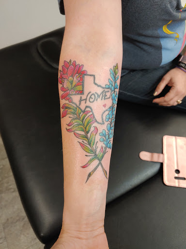 Tattoo Shop «Electro Magnetic Tattoo Studio», reviews and photos, 1005 Canal Dr, Chesapeake, VA 23323, USA