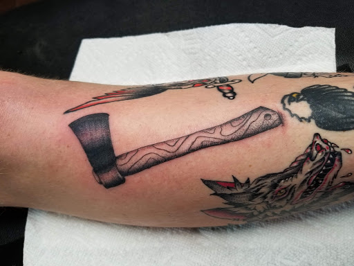 Tattoo Shop «Atlantis Tattoo & Gallery», reviews and photos, 1344 Malabar Rd SE, Palm Bay, FL 32907, USA