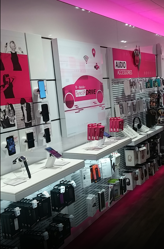 Cell Phone Store «T-Mobile», reviews and photos, 12603 Biscayne Blvd, North Miami, FL 33181, USA