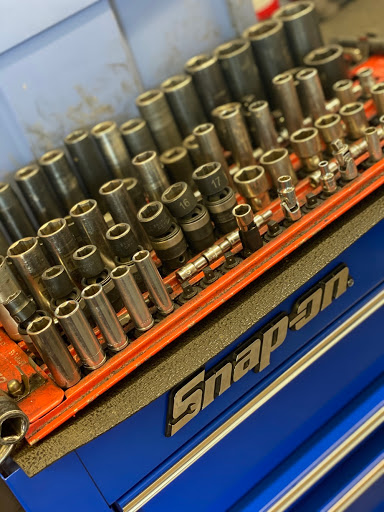 Auto Repair Shop «Arbor Auto Repair Austin», reviews and photos, 5422 Burnet Rd, Austin, TX 78756, USA