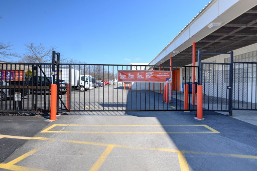 Self-Storage Facility «Public Storage», reviews and photos, 708 W Central Rd, Mt Prospect, IL 60056, USA