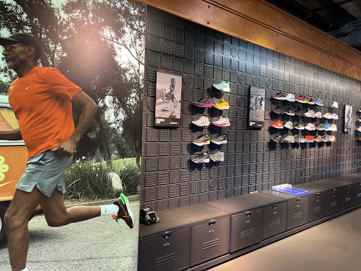 Clothing Store «Nike Georgetown», reviews and photos, 3040 M St NW, Washington, DC 20007, USA