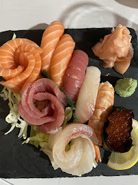 Plats et boissons du Restaurant de sushis Deli Sushi à Beausoleil - n°4